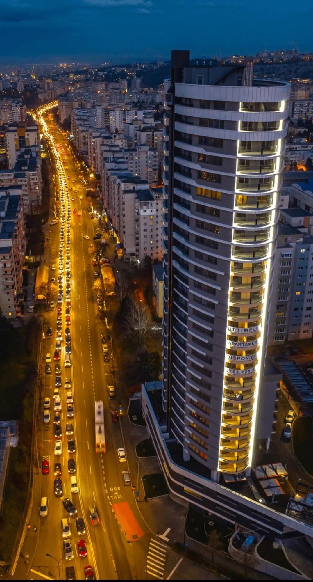 Boudoir 139 Apartments City Tower -18Th Floor Cluj-Napoca Exteriör bild
